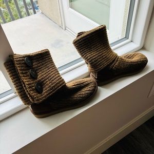 Ugg Knitted Boot in Olive Size 5 US